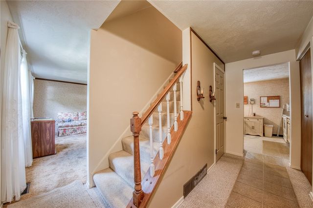 464 Tivoli Rd, Plum Boro, PA 15239