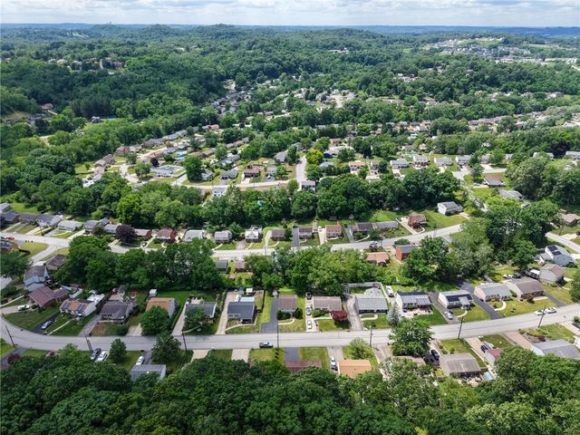 464 Tivoli Rd, Plum Boro, PA 15239