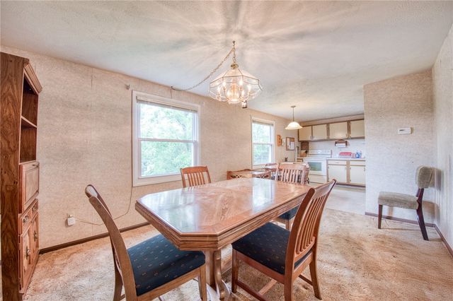 464 Tivoli Rd, Plum Boro, PA 15239
