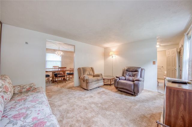 464 Tivoli Rd, Plum Boro, PA 15239