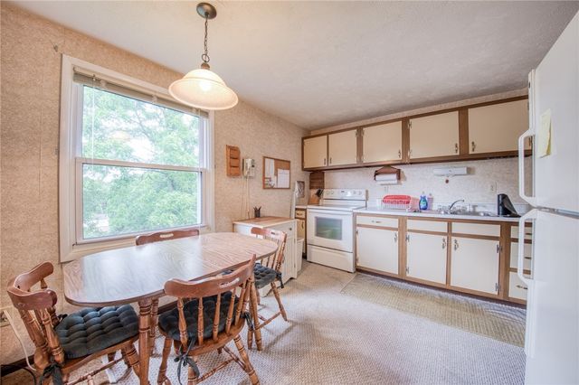 464 Tivoli Rd, Plum Boro, PA 15239