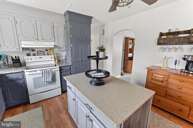 8816 WOOD CREEK PKWY, Delmar, MD 21875