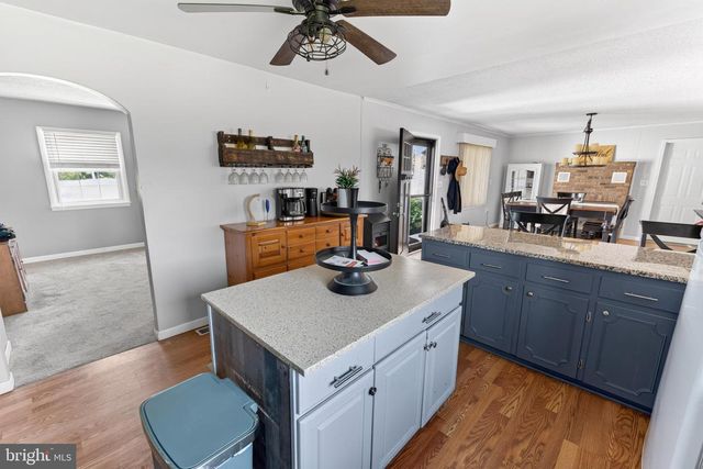 8816 WOOD CREEK PKWY, Delmar, MD 21875