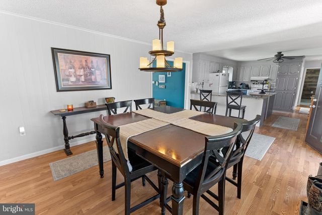 8816 WOOD CREEK PKWY, Delmar, MD 21875