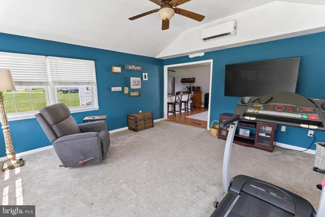 8816 WOOD CREEK PKWY, Delmar, MD 21875