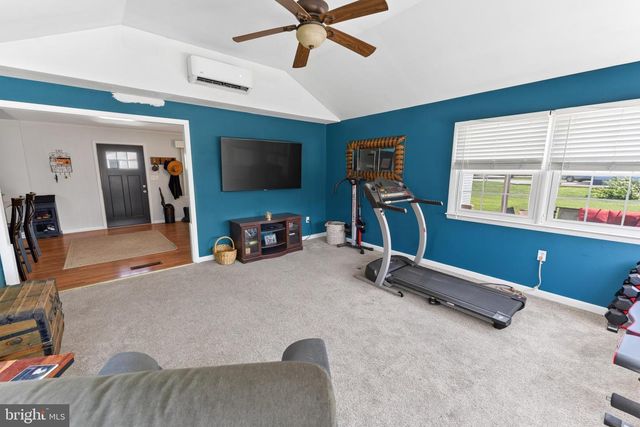 8816 WOOD CREEK PKWY, Delmar, MD 21875