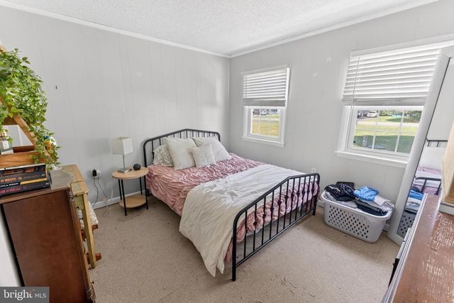 8816 WOOD CREEK PKWY, Delmar, MD 21875