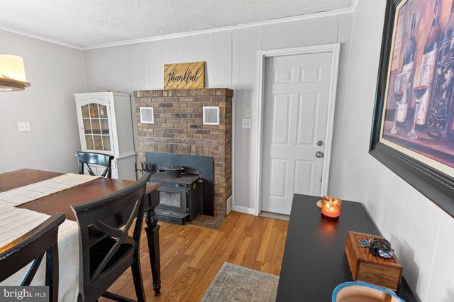 8816 WOOD CREEK PKWY, Delmar, MD 21875
