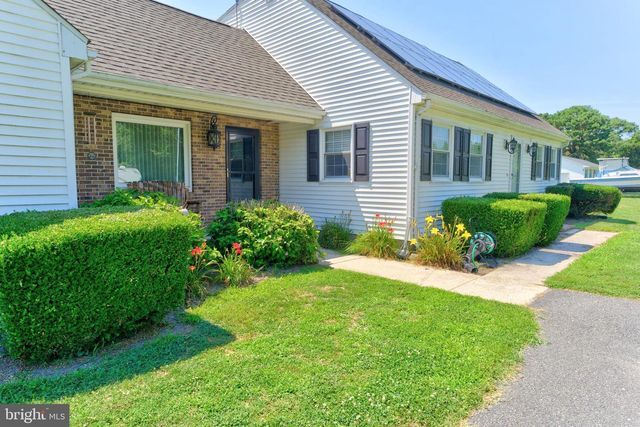8816 WOOD CREEK PKWY, Delmar, MD 21875