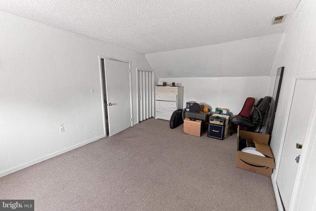 8816 WOOD CREEK PKWY, Delmar, MD 21875