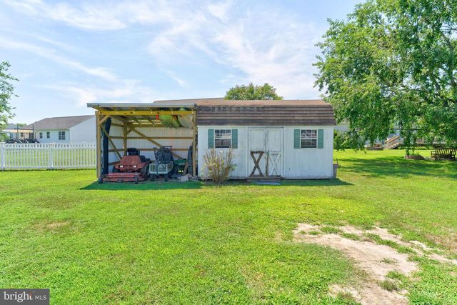 8816 WOOD CREEK PKWY, Delmar, MD 21875