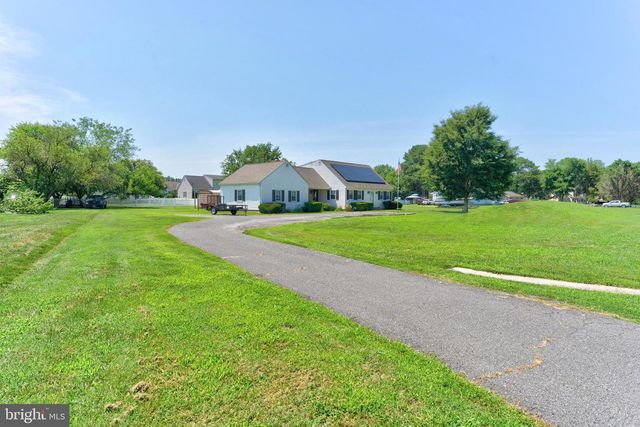 8816 WOOD CREEK PKWY, Delmar, MD 21875