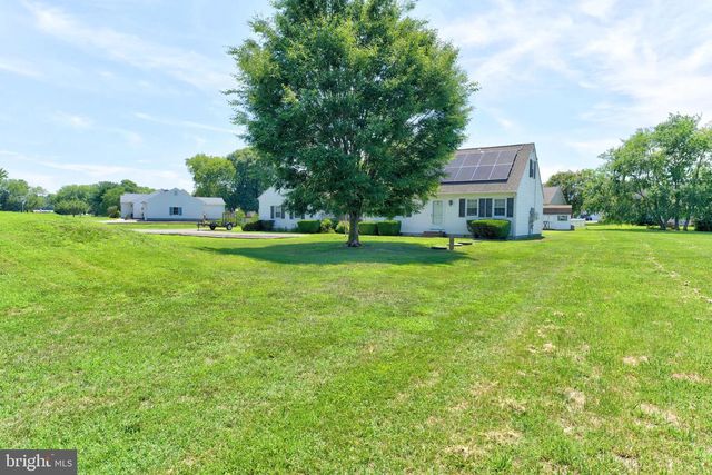 8816 WOOD CREEK PKWY, Delmar, MD 21875