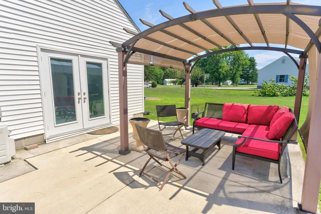 8816 WOOD CREEK PKWY, Delmar, MD 21875