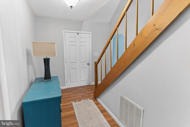 8816 WOOD CREEK PKWY, Delmar, MD 21875