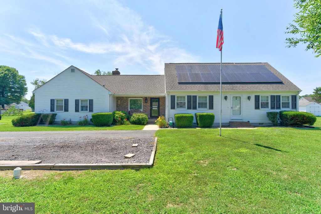 8816 WOOD CREEK PKWY, Delmar, MD 21875
