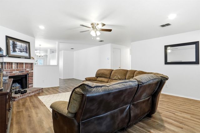 1701 Creek Bend Lane, Little Elm, TX 75068