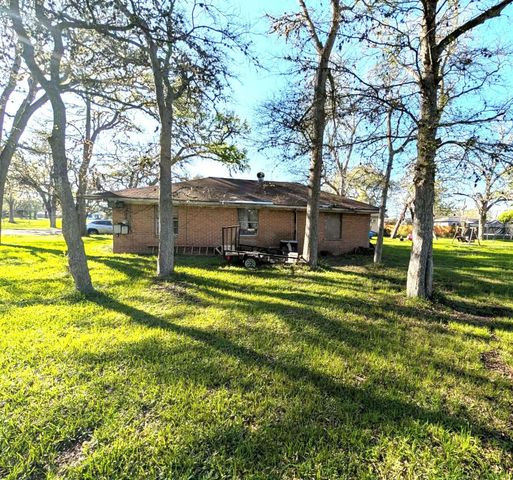 1700 W Republic Avenue, Baytown, TX 77520