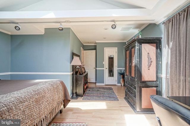 11 E HAINES AVE, Barrington, NJ 08007