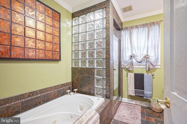 11 E HAINES AVE, Barrington, NJ 08007