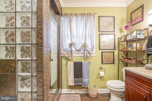 11 E HAINES AVE, Barrington, NJ 08007