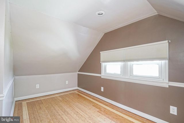 11 E HAINES AVE, Barrington, NJ 08007