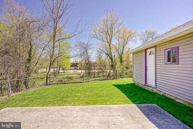 11 E HAINES AVE, Barrington, NJ 08007