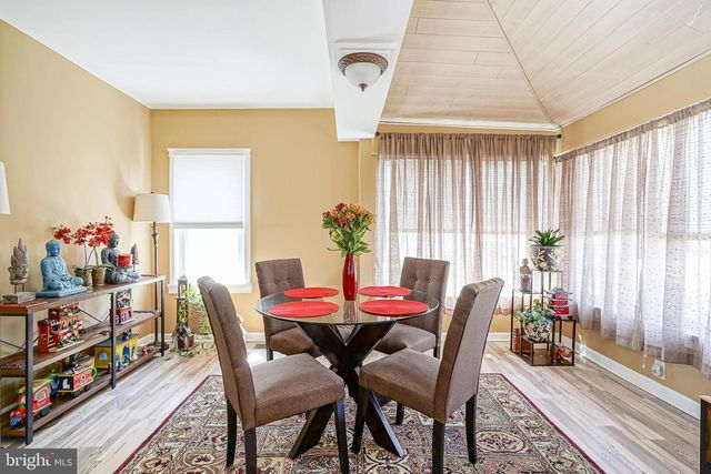 11 E HAINES AVE, Barrington, NJ 08007