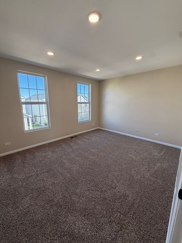 172 Presidential Boulevard 172, Oswego, IL 60543