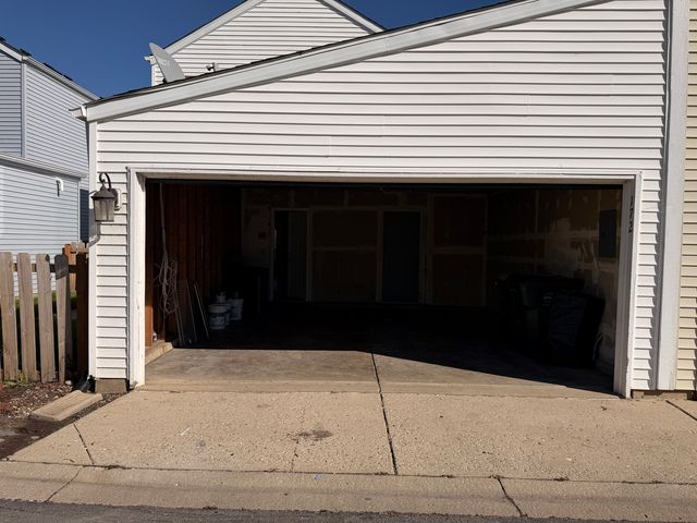 172 Presidential Boulevard 172, Oswego, IL 60543