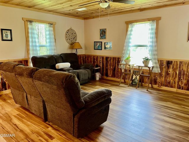 1714 Laurel Lane, Sevierville, TN 37876