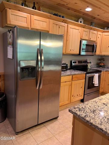 1714 Laurel Lane, Sevierville, TN 37876