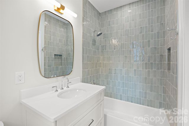 4811 Gaynor Road, Charlotte, NC 28211