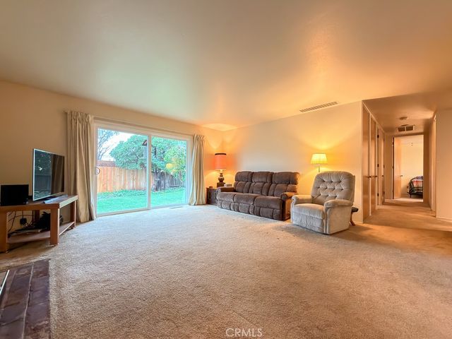 12 Lakewood Way, Chico, CA 95926