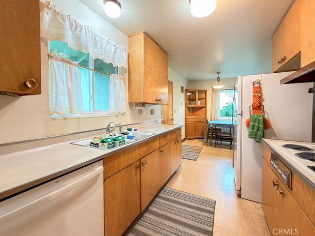 12 Lakewood Way, Chico, CA 95926