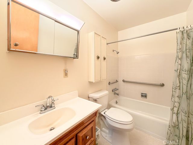 12 Lakewood Way, Chico, CA 95926