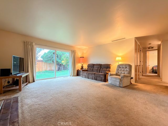 12 Lakewood Way, Chico, CA 95926