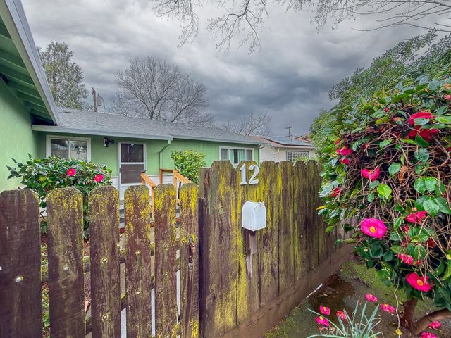 12 Lakewood Way, Chico, CA 95926