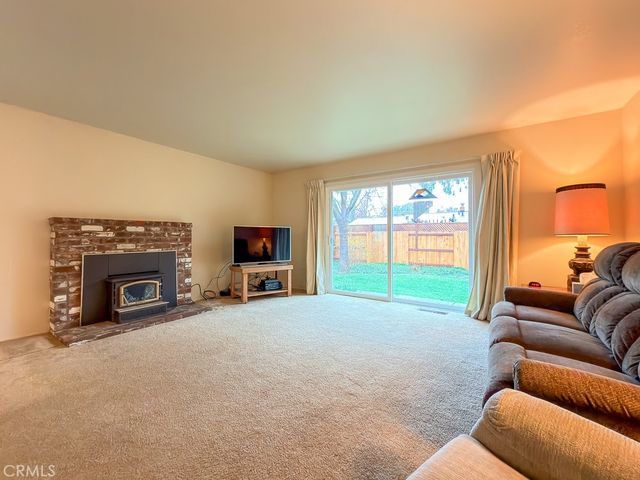 12 Lakewood Way, Chico, CA 95926