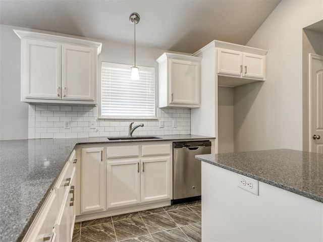 3627 Carolyn Ridge Road, Norman, OK 73071