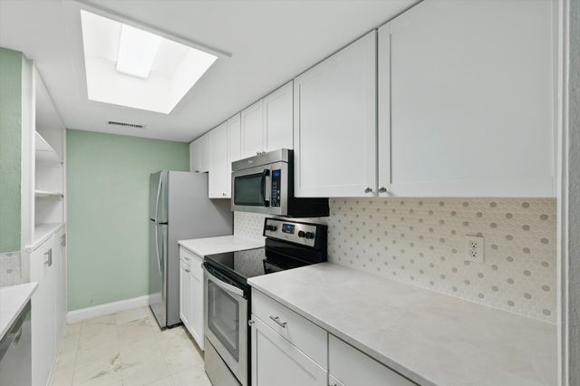12824 Midway Road 2136, Dallas, TX 75244