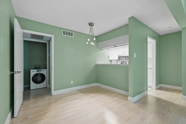 12824 Midway Road 2136, Dallas, TX 75244