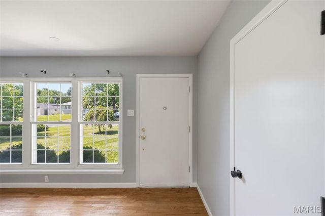 1045 Florland Drive, Florissant, MO 63031