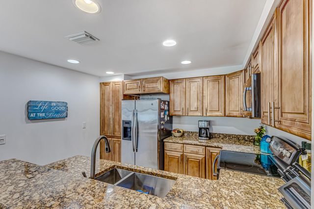 1701 Mizzenmast Way, Jupiter, FL 33477