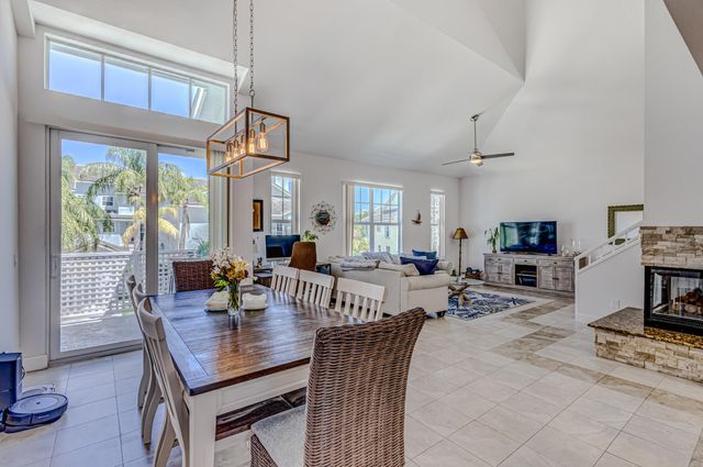 1701 Mizzenmast Way, Jupiter, FL 33477