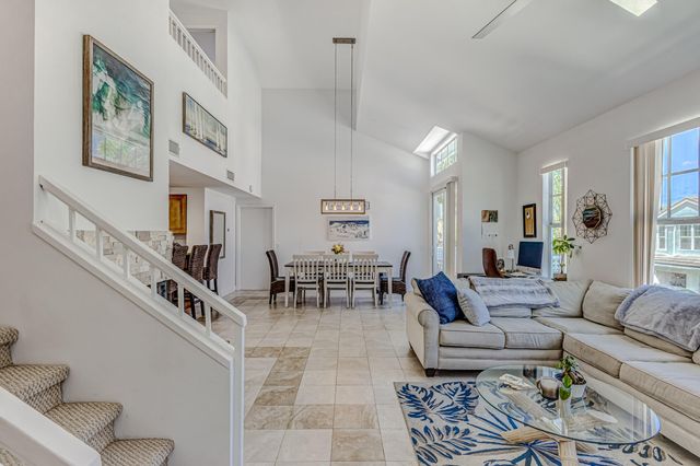 1701 Mizzenmast Way, Jupiter, FL 33477