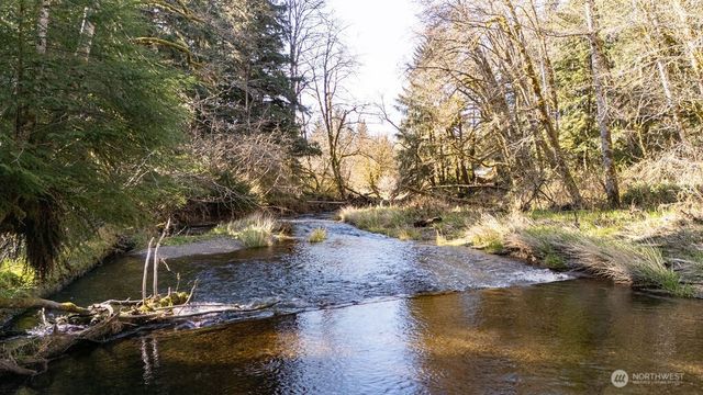999 Night Hawk Lane, Clallam Bay, WA 98326