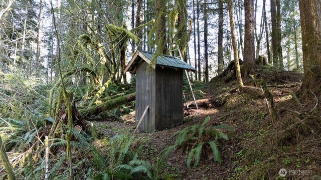999 Night Hawk Lane, Clallam Bay, WA 98326