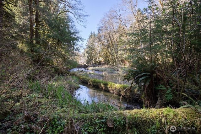 999 Night Hawk Lane, Clallam Bay, WA 98326