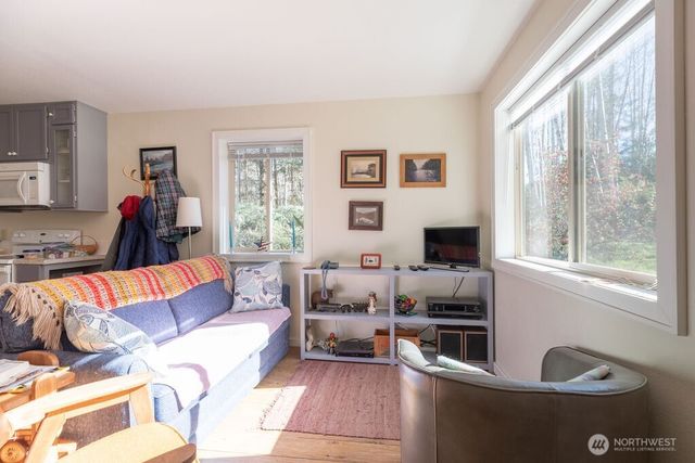 999 Night Hawk Lane, Clallam Bay, WA 98326